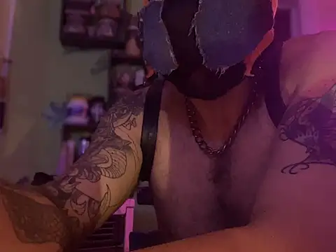 Snapshot of danix_wild_wolf chatting on May 30, 1:57 am danix wild wolf online show from May 30, 1:57 am