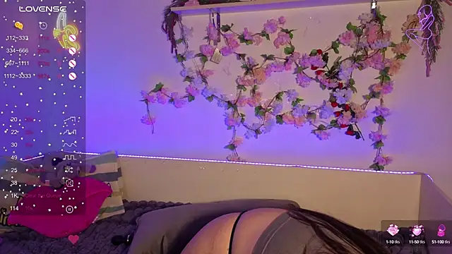 MiraLuccian online show from September 27, 8:14 pm