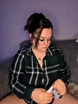 Saucy-Serenity online show from November 12, 8:19 pm