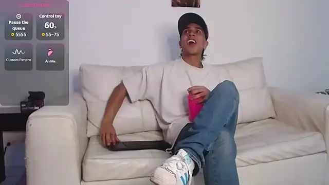 Monkey uchiha777 online show from February 17, 1:02 am