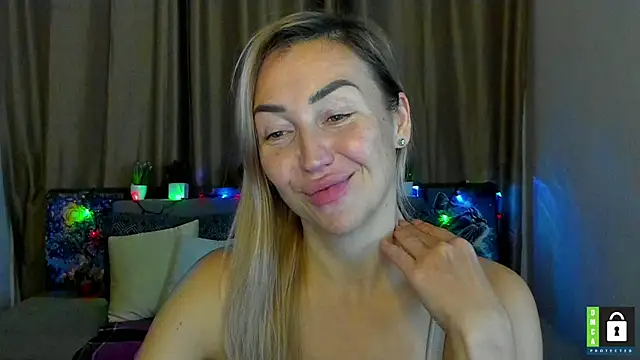 Kiss julli88I online show from December 5, 7:32 pm