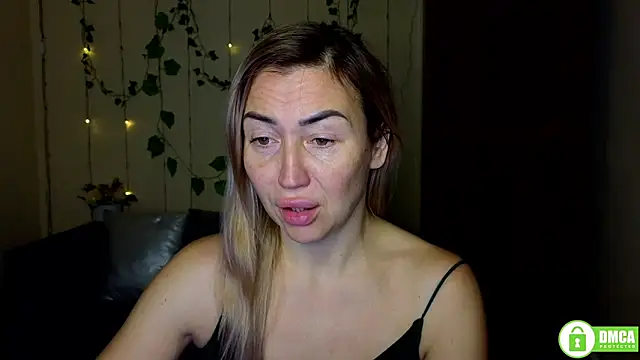 Kiss julli88I online show from January 6, 6:22 pm