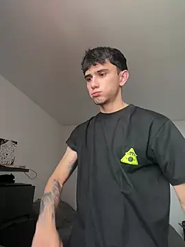 Snapshot of samevansx_ chatting on March 17, 4:01 pm samevansx online show from March 17, 4:01 pm