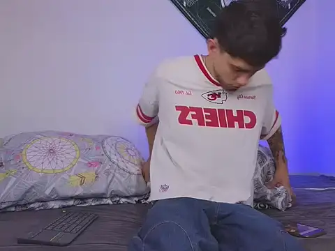 Snapshot of samevansx_ chatting on September 20, 5:14 pm samevansx online show from September 20, 5:14 pm