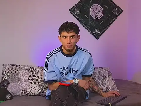 Snapshot of samevansx_ chatting on September 27, 4:23 pm samevansx online show from September 27, 4:23 pm