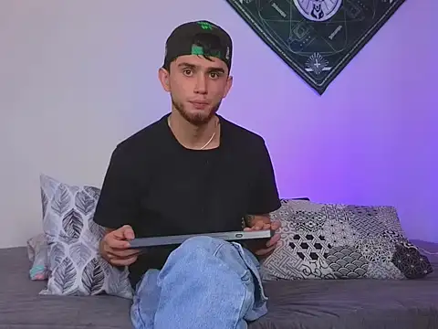 Snapshot of samevansx_ chatting on October 1, 7:20 pm samevansx online show from October 1, 7:20 pm