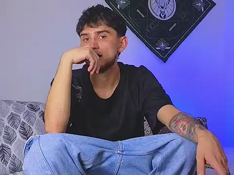 Snapshot of samevansx_ chatting on November 8, 7:56 pm samevansx online show from November 8, 7:56 pm