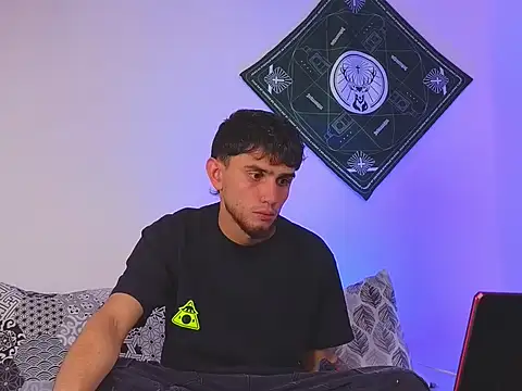 Snapshot of samevansx_ chatting on November 12, 4:29 pm samevansx online show from November 12, 4:29 pm