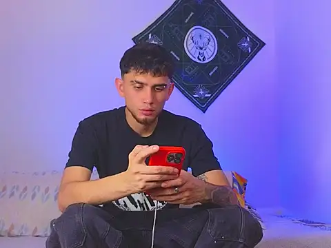 Snapshot of samevansx_ chatting on November 20, 7:57 pm samevansx online show from November 20, 7:57 pm