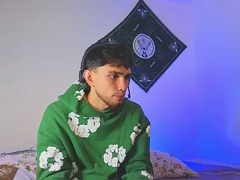 Snapshot of samevansx_ chatting on December 5, 5:31 pm samevansx online show from December 5, 5:31 pm