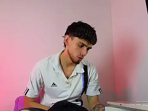 Snapshot of samevansx_ chatting on December 14, 10:14 pm samevansx online show from December 14, 10:14 pm