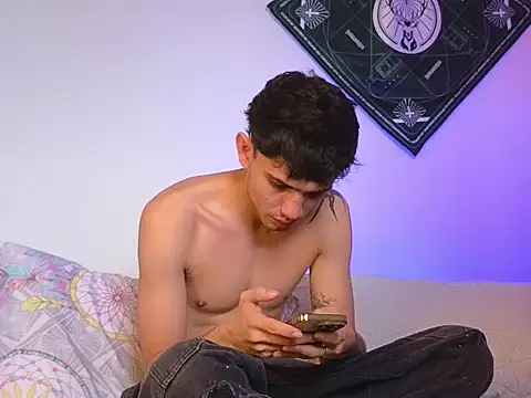 Snapshot of samevansx_ chatting on January 12, 3:39 pm samevansx online show from January 12, 3:39 pm