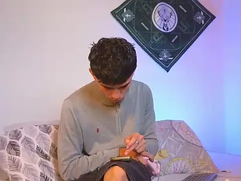 Snapshot of samevansx_ chatting on January 15, 6:55 pm samevansx online show from January 15, 6:55 pm