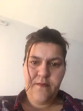 Curvy-Essex-Milf online show from March 8, 2:40 pm