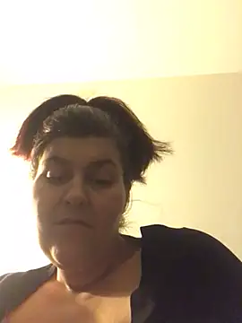 Curvy-Essex-Milf online show from March 23, 3:54 am