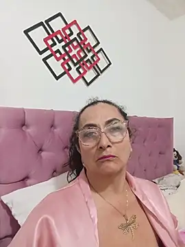 AlessandraLeroy online show from May 22, 3:02 am