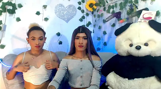 Snapshot of KimberlyXtreme chatting on March 16, 4:52 am KimberlyXtreme online show from March 16, 4:52 am