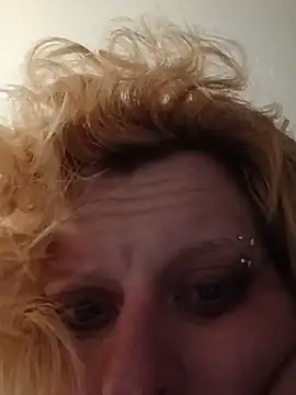 KITTYBOOBOOFUXX online show from April 22, 10:06 am