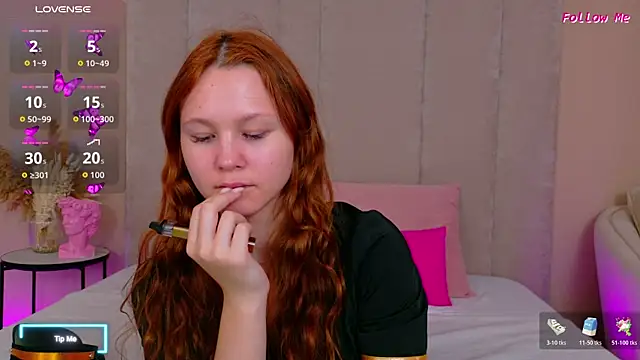 AmeliRoyse online show from November 12, 5:13 pm