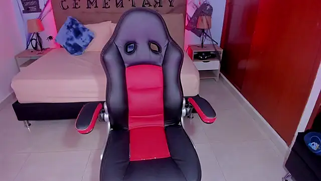 Snapshot of _Lilly_miller chatting on November 2, 8:44 pm Lilly miller online show from November 2, 8:44 pm