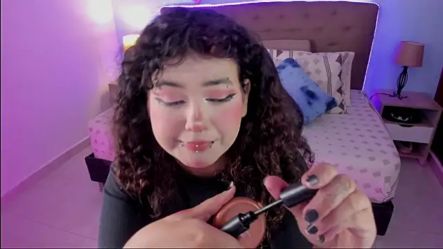 Snapshot of _Lilly_miller chatting on November 13, 8:30 pm Lilly miller online show from November 13, 8:30 pm