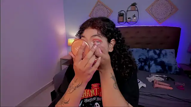 Snapshot of _Lilly_miller chatting on November 24, 8:30 pm Lilly miller online show from November 24, 8:30 pm