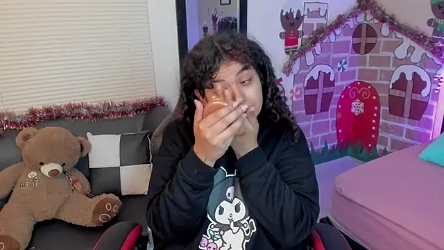 Snapshot of _Lilly_miller chatting on December 16, 4:17 am Lilly miller online show from December 16, 4:17 am