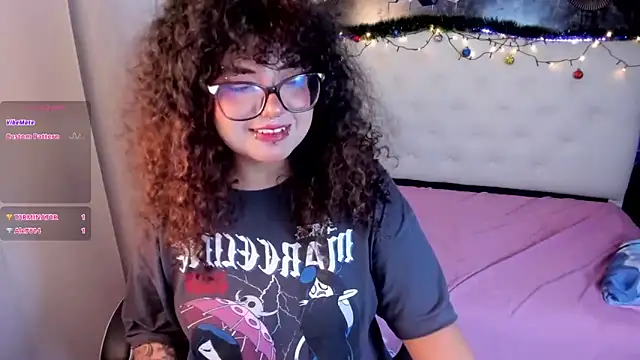 Snapshot of _Lilly_miller chatting on December 21, 7:59 am Lilly miller online show from December 21, 7:59 am