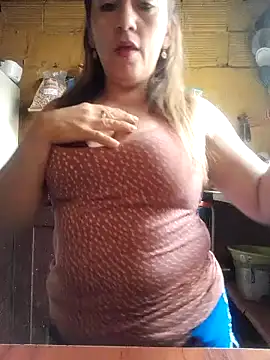 Snapshot of Luna-nevada chatting on March 18, 5:21 pm Luna-nevada online show from March 18, 5:21 pm