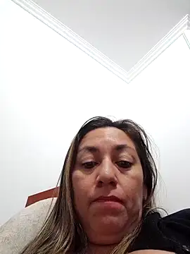 Snapshot of Luna-nevada chatting on October 15, 3:17 am Luna-nevada online show from October 15, 3:17 am