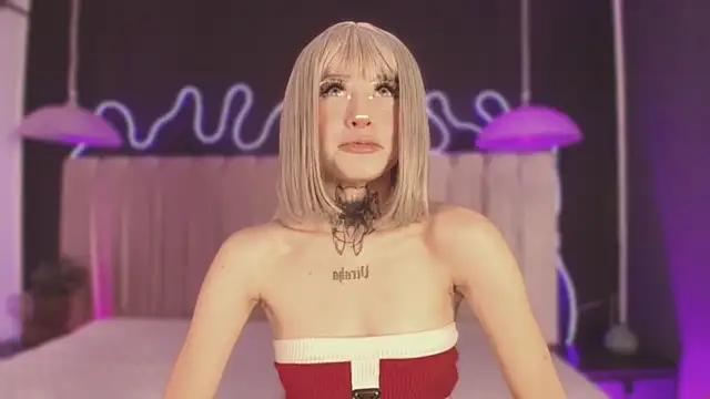 Zhally Dee online show from March 13, 7:53 pm