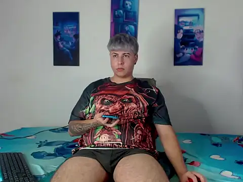 Snapshot of CrissConor chatting on June 26, 3:38 pm CrissConor online show from June 26, 3:38 pm