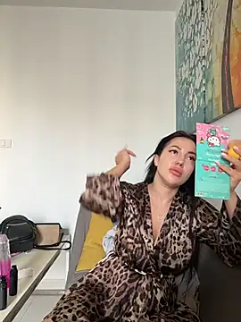 AleksandraRich online show from November 25, 1:16 am