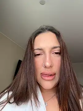 AleksandraRich online show from April 20, 2:03 am