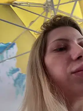 Snapshot of Alicedream5 chatting on March 20, 4:20 pm Alicedream5 online show from March 20, 4:20 pm