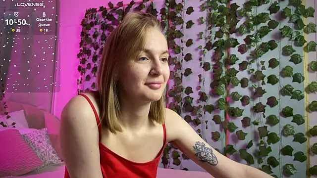 Snapshot of _Vikky_Moon_ chatting on September 10, 1:16 am Vikky Moon online show from September 10, 1:16 am