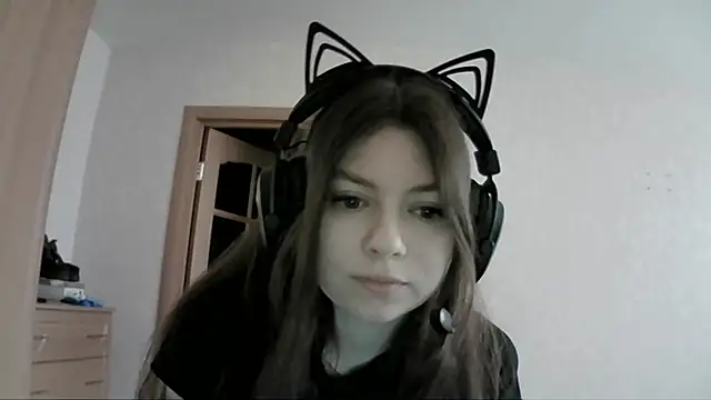 RendyDow online show from March 15, 5:19 am