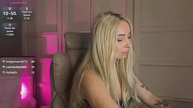 OhMyEmma online show from March 9, 1:25 am