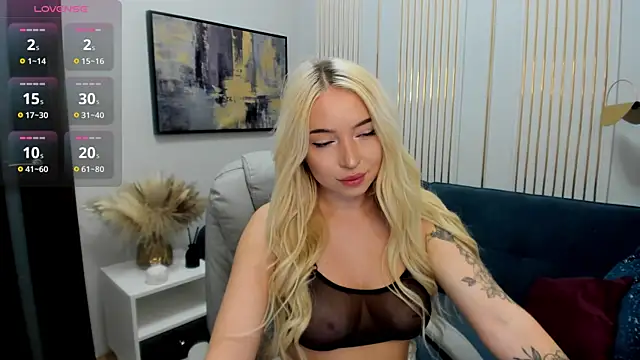 OhMyEmma online show from March 22, 1:11 am