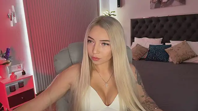 OhMyEmma online show from September 22, 1:18 am