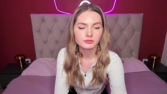 EvelineAmore online show from March 19, 2:13 pm