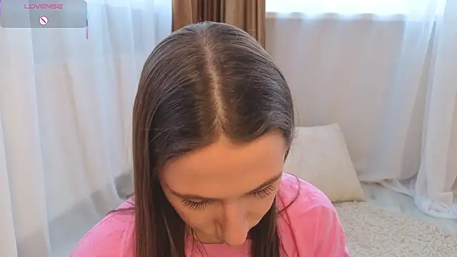 Snapshot of Kira_mindnes chatting on February 8, 6:06 am Kira mindnes online show from February 8, 6:06 am