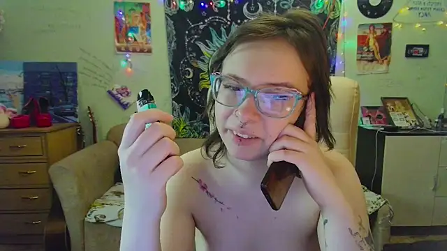 Lil foxxx online show from March 22, 5:09 pm