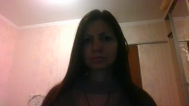 Snapshot of AliseWats chatting on March 9, 5:28 pm AliseWats online show from March 9, 5:28 pm