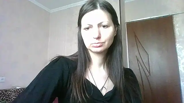 Snapshot of AliseWats chatting on March 11, 9:24 am AliseWats online show from March 11, 9:24 am