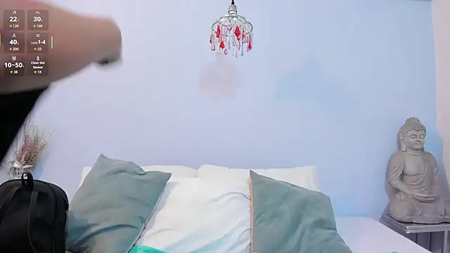 SophiaQueens online show from March 7, 8:17 pm