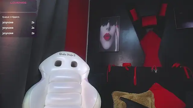 sweet  thang online show from March 18, 9:52 am