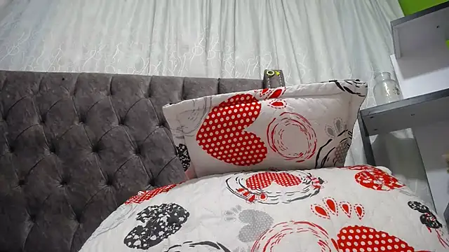 ANA-BULLOCK- online show from December 16, 12:10 pm