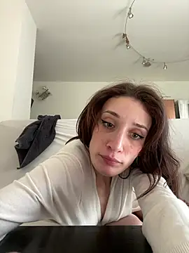 Snapshot of laprincesa2punto0 chatting on March 17, 2:56 pm laprincesa2punto0 online show from March 17, 2:56 pm