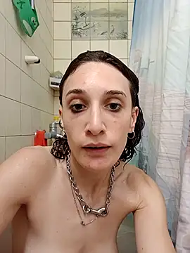 Snapshot of laprincesa2punto0 chatting on April 26, 2:26 pm laprincesa2punto0 online show from April 26, 2:26 pm